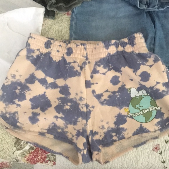 Shorts - Picture 8 of 15